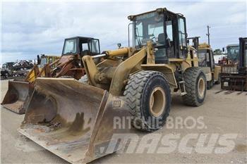 CAT 938G Kolesové nakladače