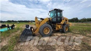 CAT 938M Kolesové nakladače