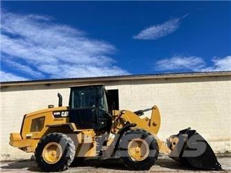 CAT 938M Kolesové nakladače
