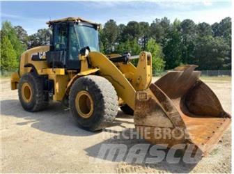 CAT 950M Kolesové nakladače