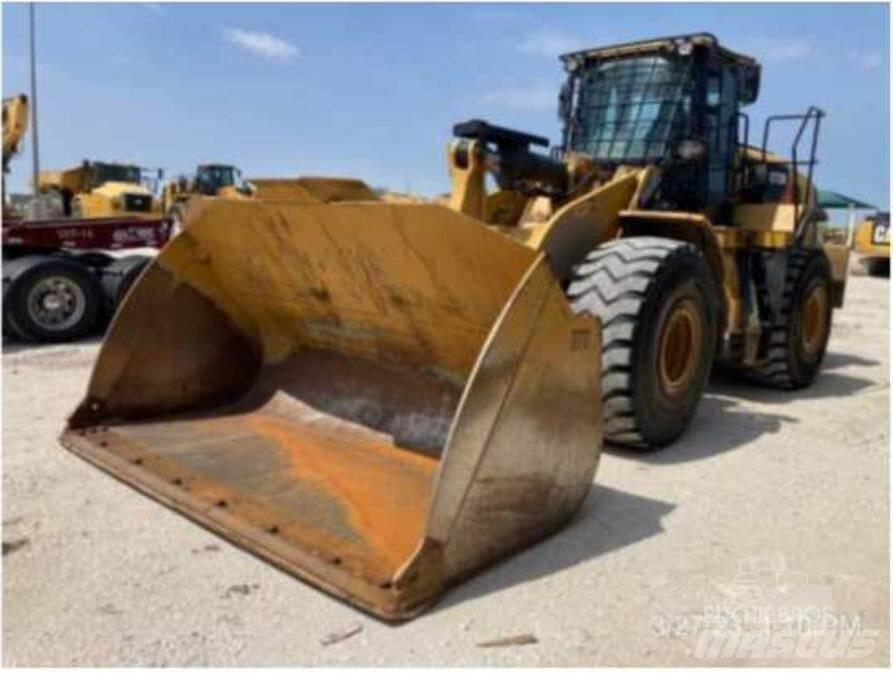 CAT 972M Kolesové nakladače