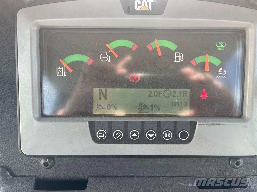 CAT D3K2 LGP Pásové dozéry