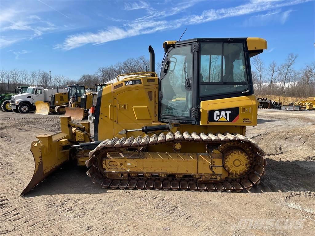 CAT D3K2 LGP Pásové dozéry