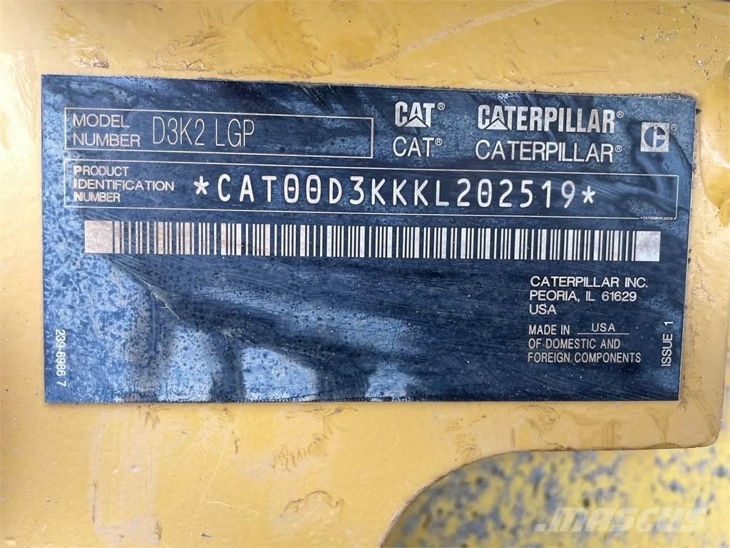 CAT D3K2 LGP Pásové dozéry