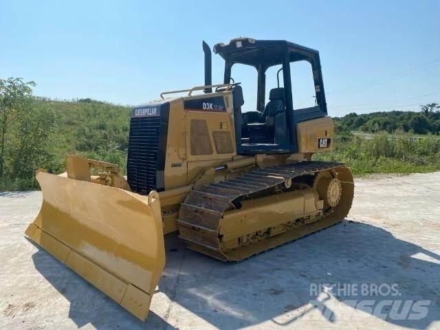 CAT D3K2 LGP Pásové dozéry