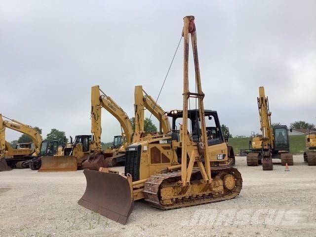 CAT D5K LGP Ukladače potrubia