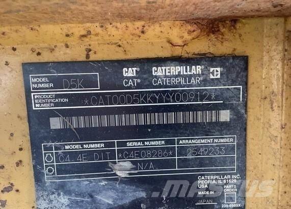 CAT D5K LGP Ukladače potrubia