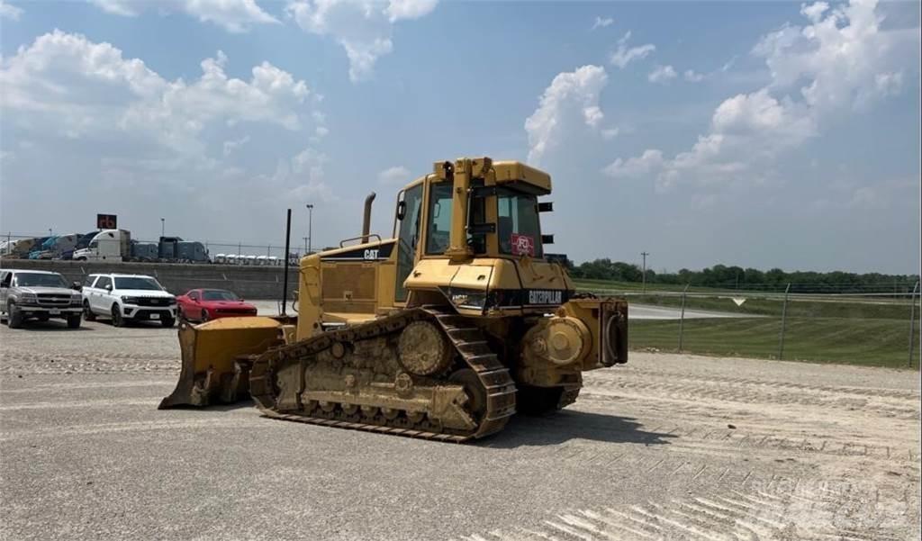 CAT D6N XL Pásové dozéry