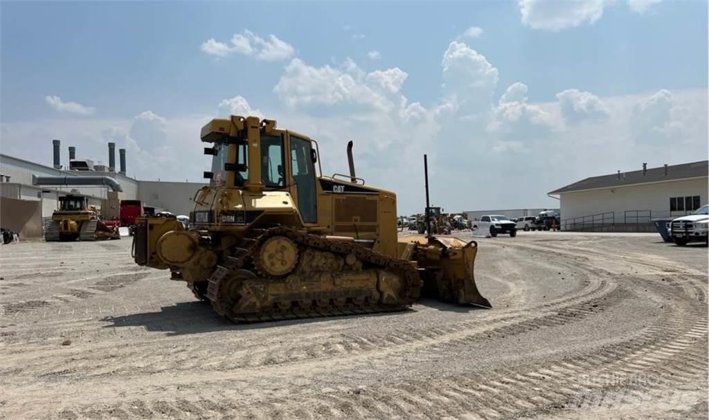 CAT D6N XL Pásové dozéry