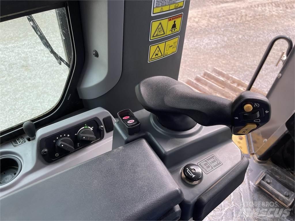 CAT D7E LGP Pásové dozéry