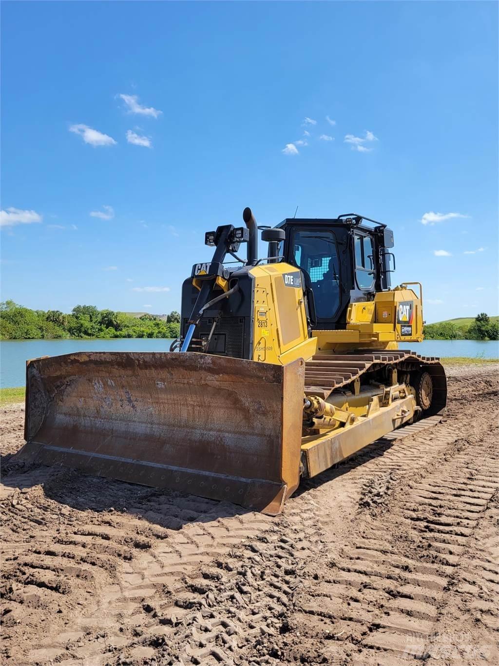 CAT D7E LGP Pásové dozéry