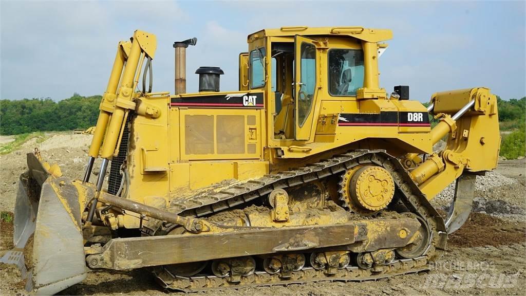 CAT D8R Pásové dozéry