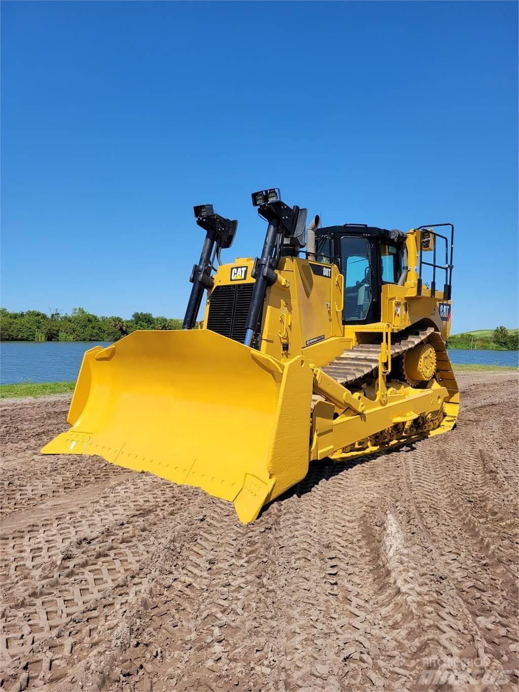 CAT D8T Pásové dozéry