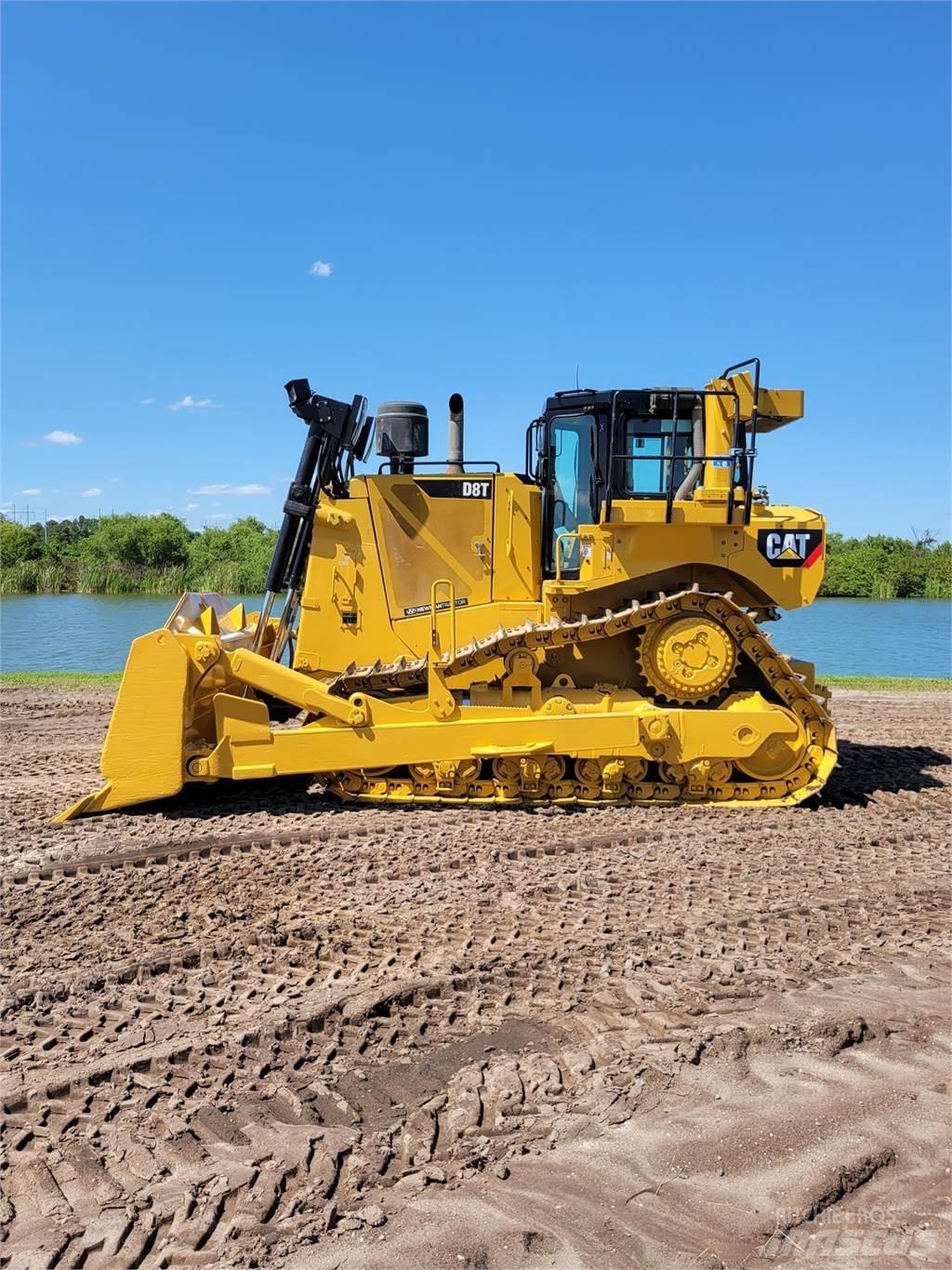 CAT D8T Pásové dozéry