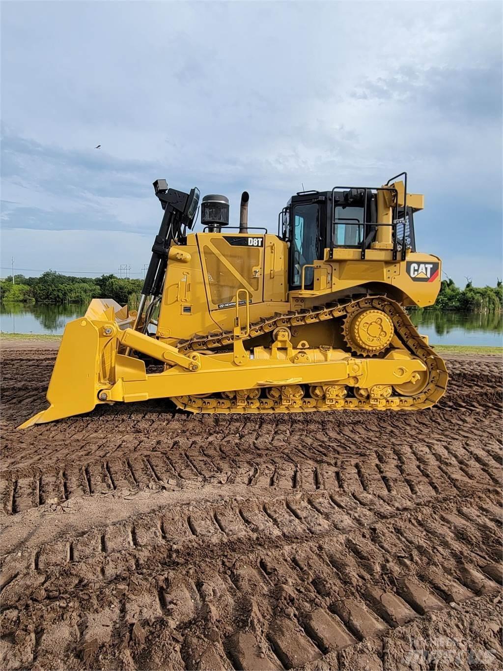 CAT D8T Pásové dozéry