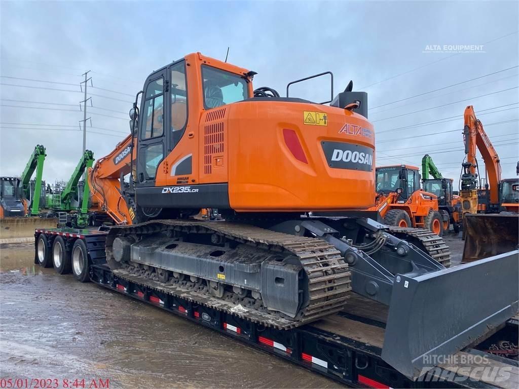 Develon DX235 LCR-5 Pásové rýpadlá