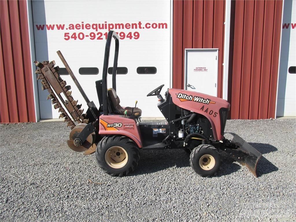 Ditch Witch RT30 Rýhovače