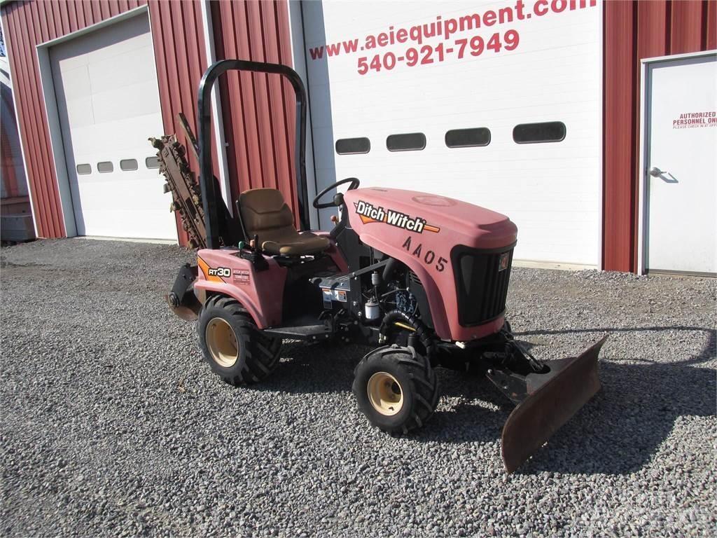 Ditch Witch RT30 Rýhovače