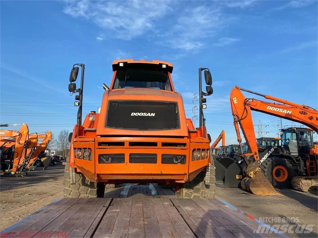 Doosan DA30-5 Kĺbové nákladné autá