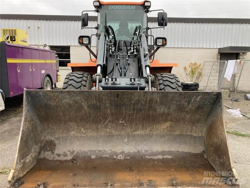 Doosan DL200TC-5 Kolesové nakladače