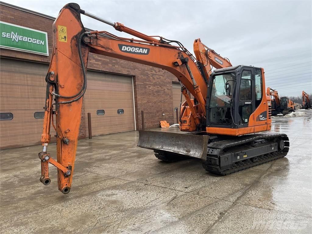 Doosan DX140 LCR-3 Pásové rýpadlá