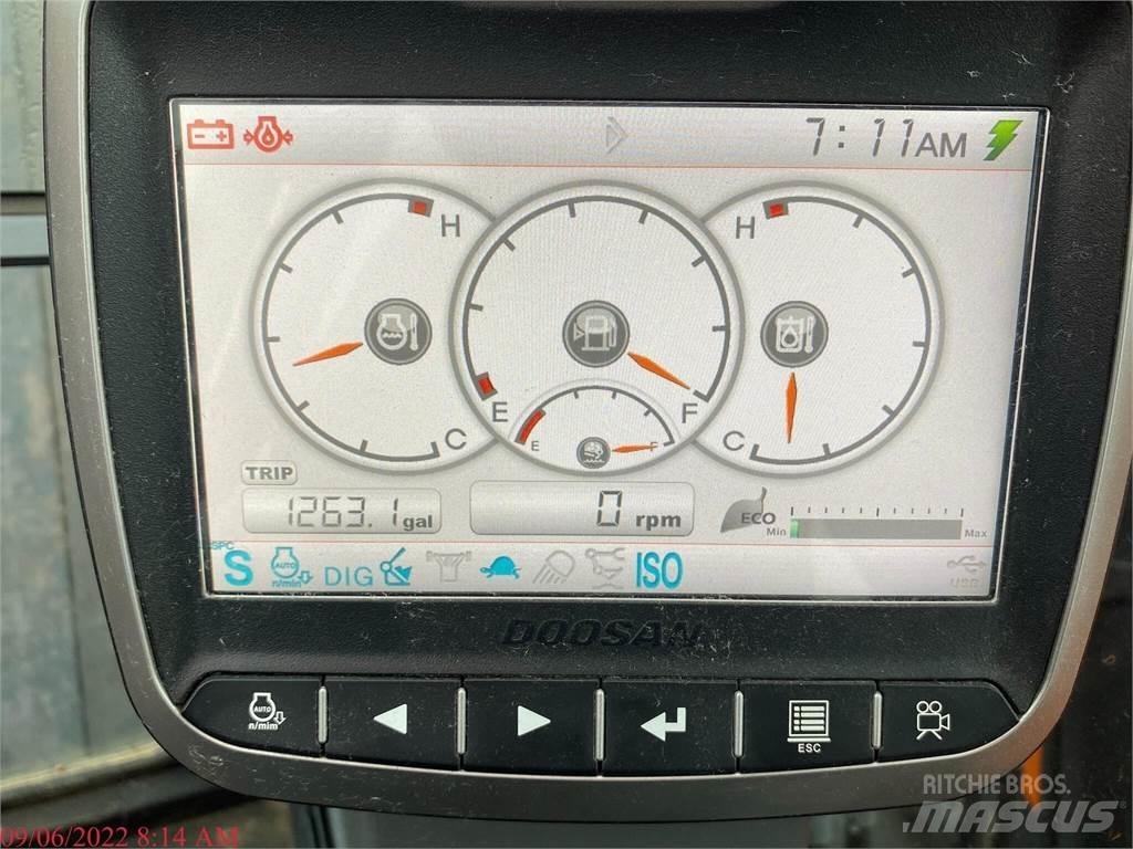 Doosan DX140 LCR-5 Pásové rýpadlá