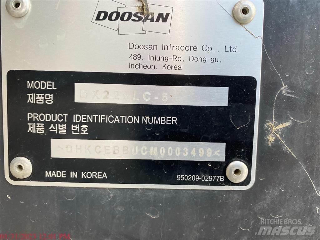 Doosan DX225 LC-5 Pásové rýpadlá