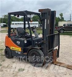 Doosan G25P-5 Iné