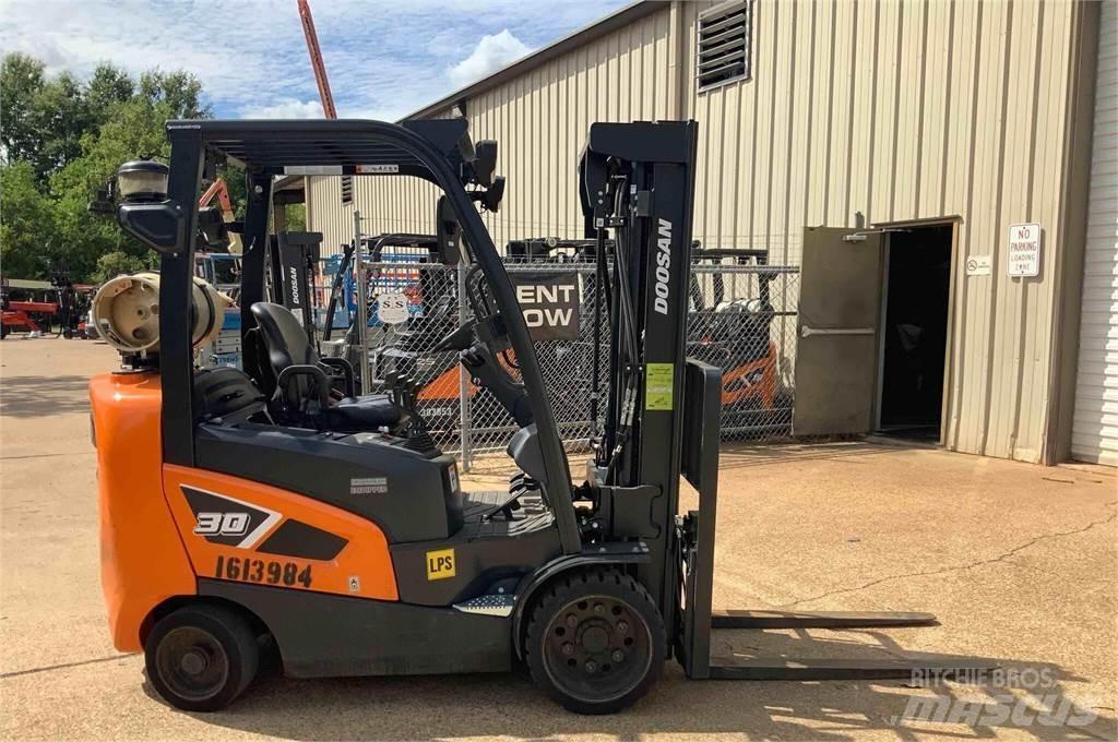 Doosan GC30S-9 Iné