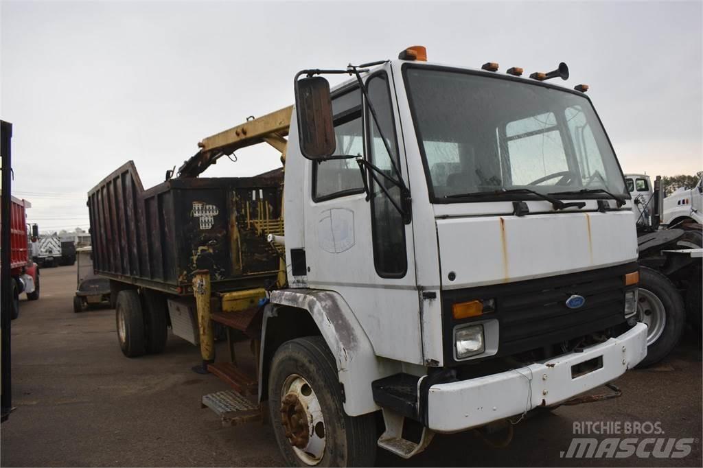 Ford CF8000 Autožeriavy, hydraulické ruky