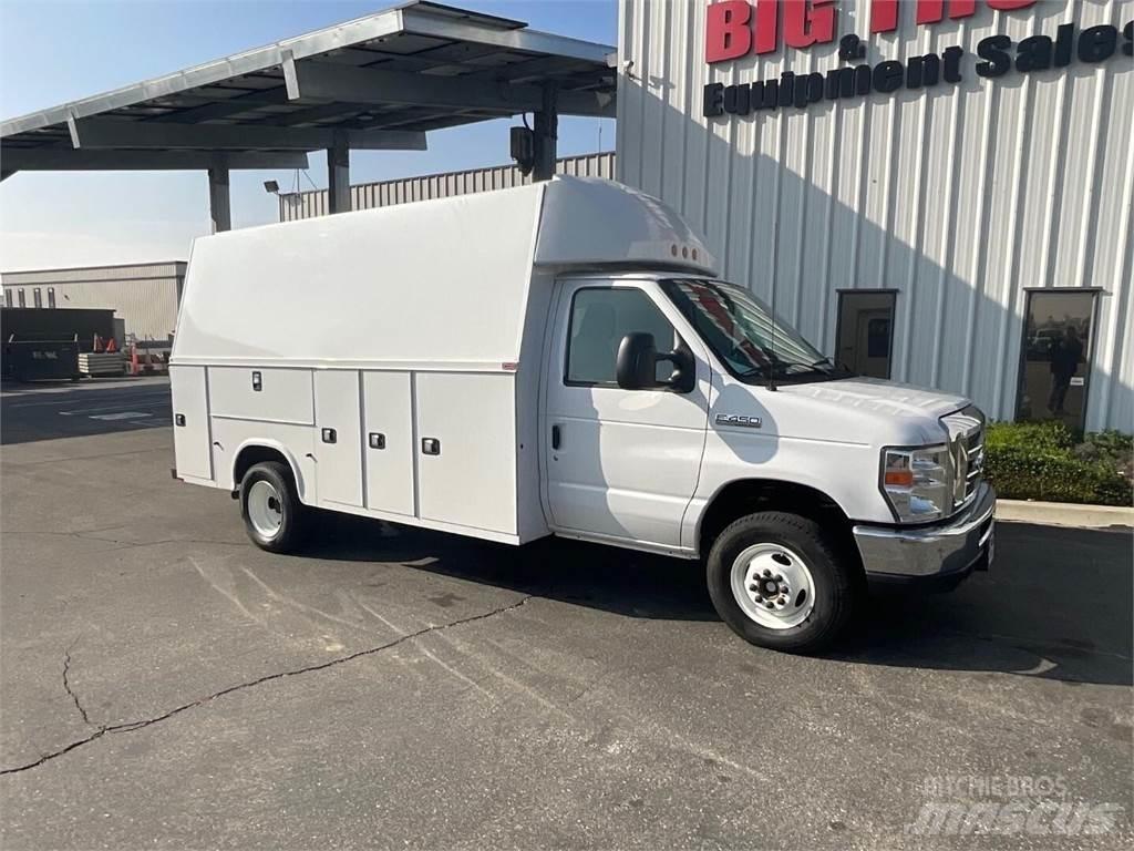 Ford E450 Komunálne / Multi-úžitkové vozidlá