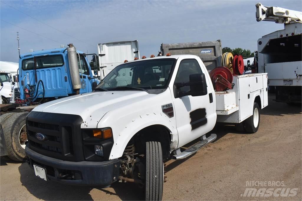 Ford F550 Komunálne / Multi-úžitkové vozidlá