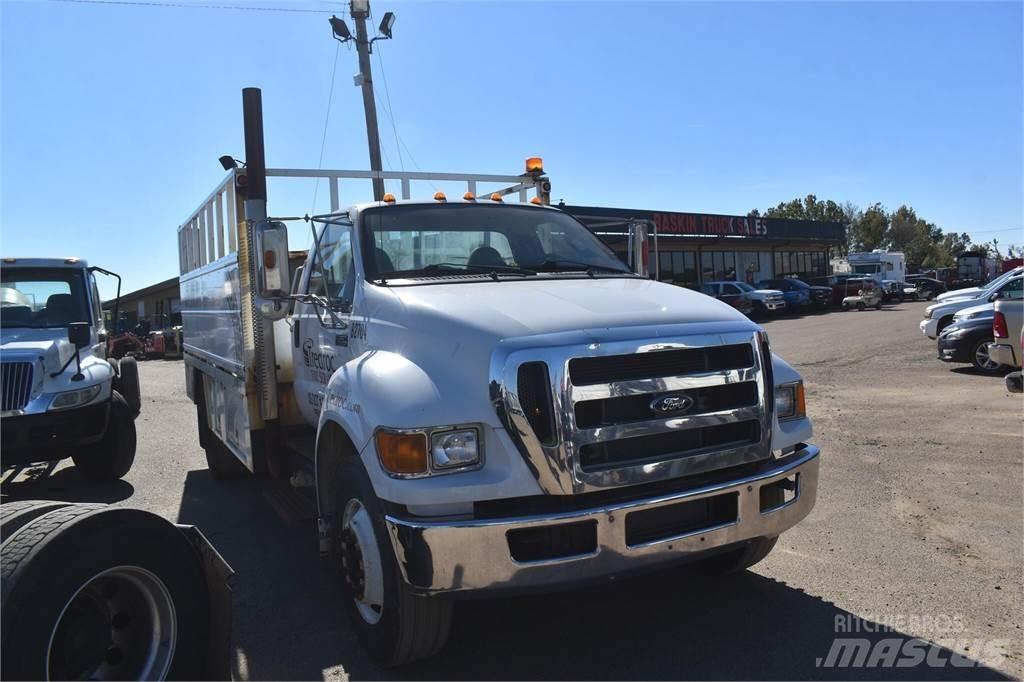 Ford F750 Komunálne / Multi-úžitkové vozidlá