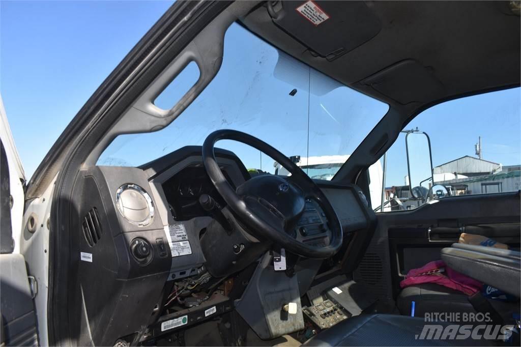 Ford F750 Komunálne / Multi-úžitkové vozidlá