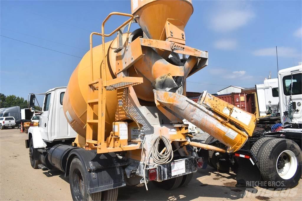 Ford LN7000 Domiešavače betónu