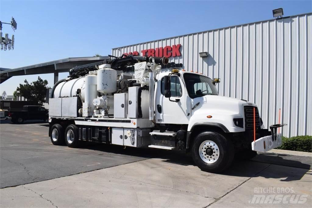 Freightliner 114SD Cisternové nákladné vozidlá