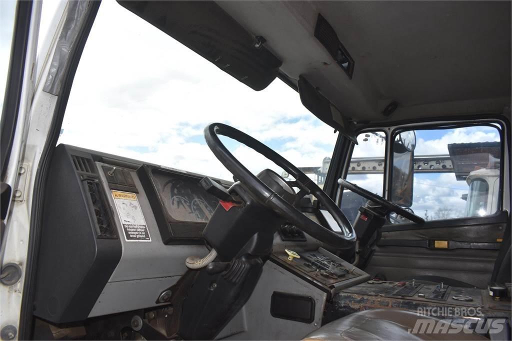Freightliner FL70 Zametacie vozidlá
