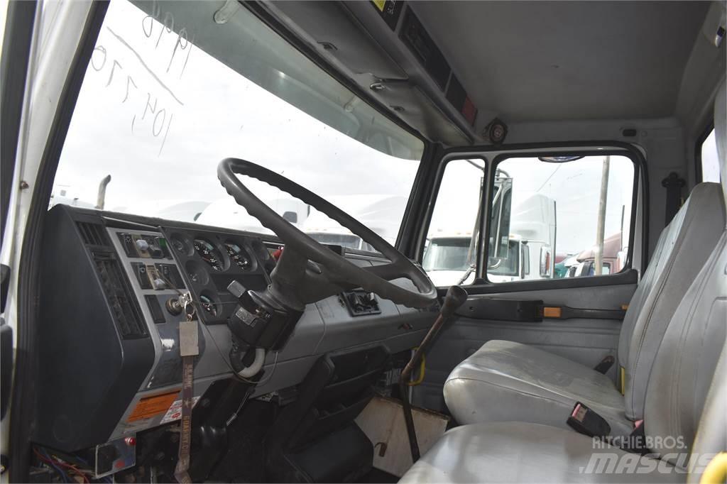 Freightliner FL70 Autožeriavy, hydraulické ruky