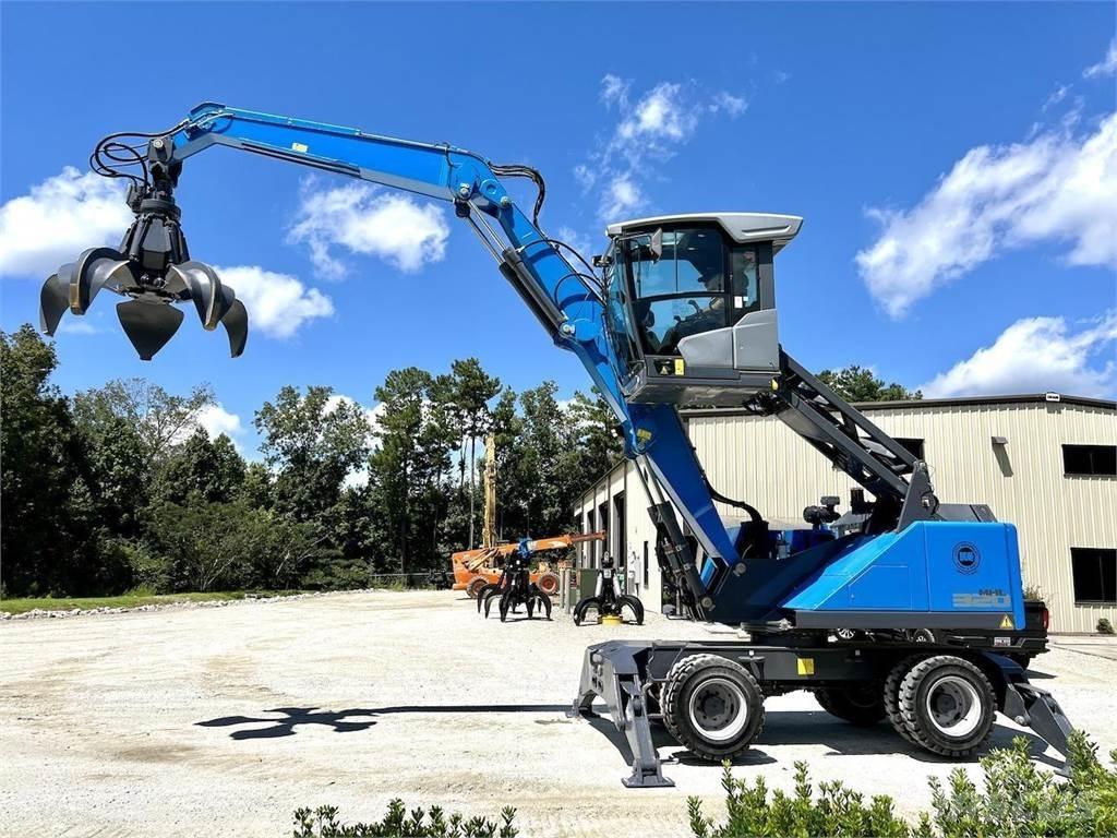 Fuchs MHL320F Stroje pre manipuláciu s odpadom