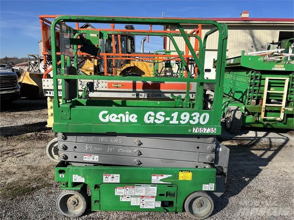 Genie GS1930 Nožnicové zdvíhacie plošiny
