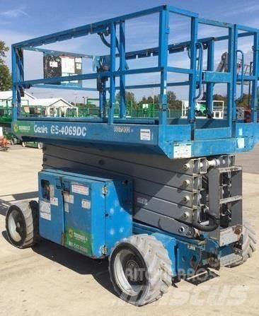 Genie GS4069DC Nožnicové zdvíhacie plošiny