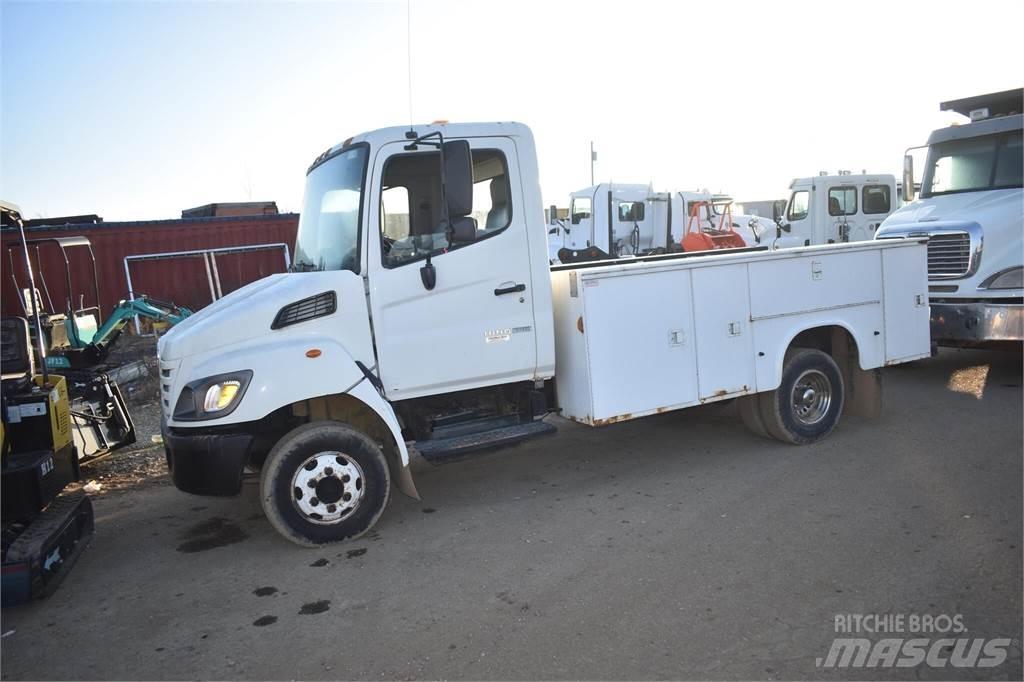 Hino 145 Komunálne / Multi-úžitkové vozidlá