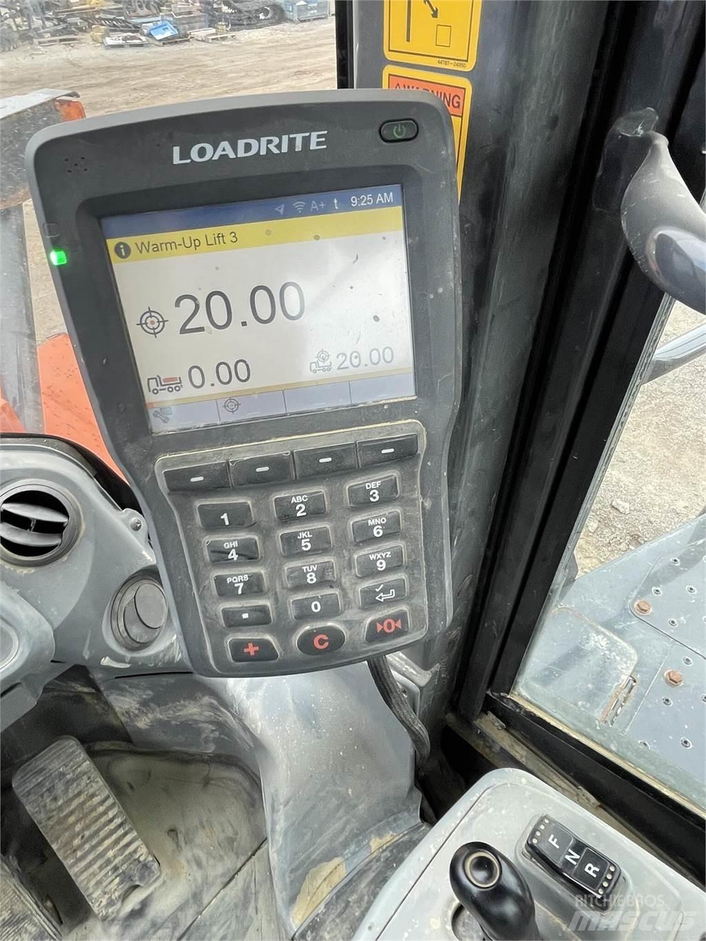 Hitachi ZW370-6 Kolesové nakladače