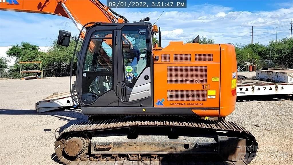 Hitachi ZX225US-6 Pásové rýpadlá