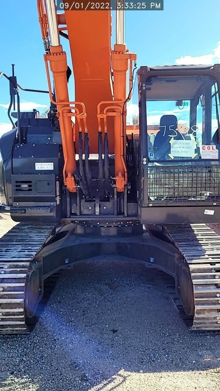 Hitachi ZX225US-6 Pásové rýpadlá