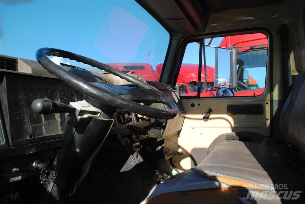 International 4700 Autožeriavy, hydraulické ruky