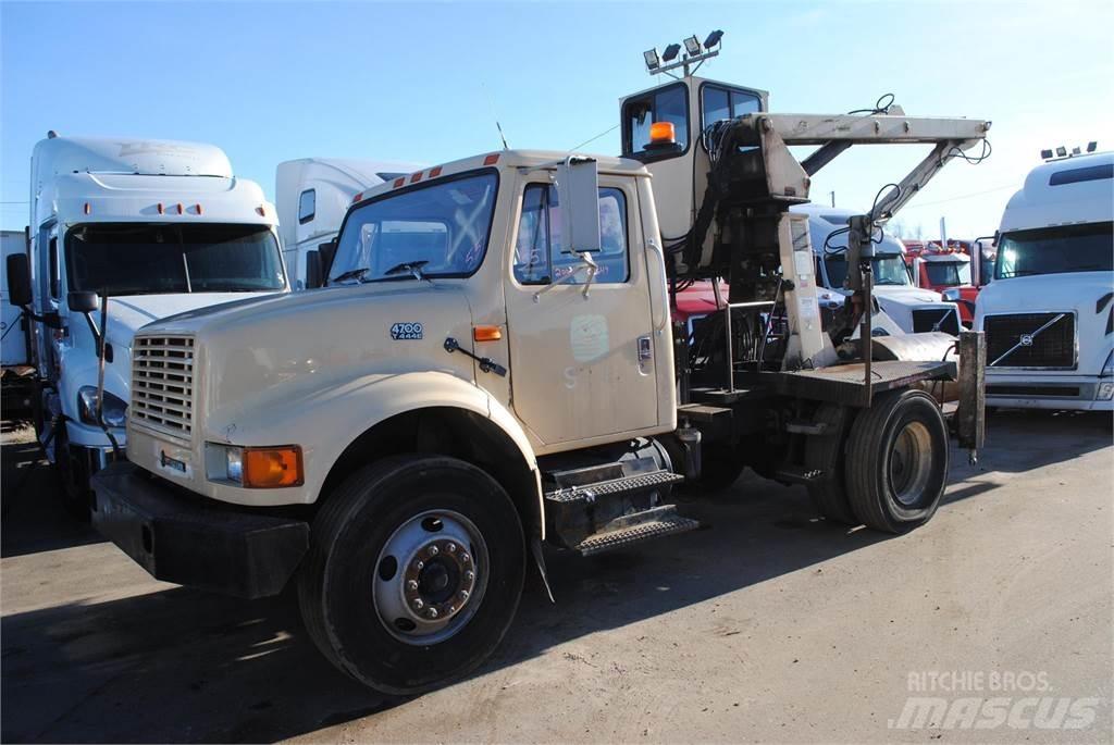 International 4700 Autožeriavy, hydraulické ruky