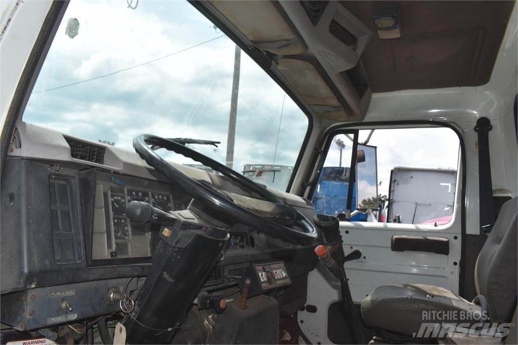 International 4700 Sklápače