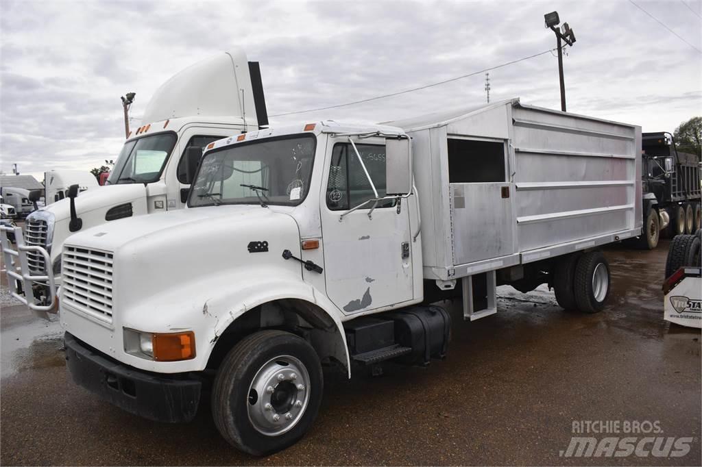 International 4700 Sklápače