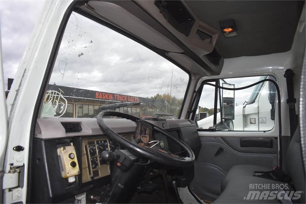 International 4700 Sklápače